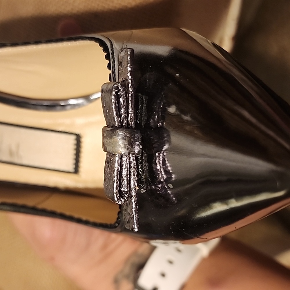 No. 21 Black Patent Leather Heels - Picture 12 of 12